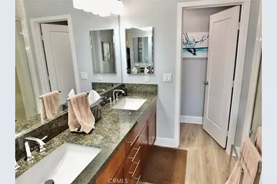 300 E 4th #215, Long Beach, CA 90802 - Photo 18