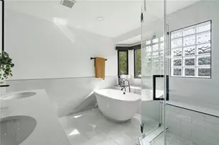 3000 Country Club Dr, Costa Mesa, CA 92626 - Photo 26
