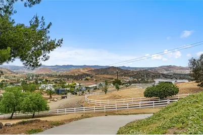 33530 Wright, Menifee, CA 92584 - Photo 36