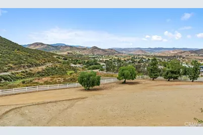 33530 Wright, Menifee, CA 92584 - Photo 40