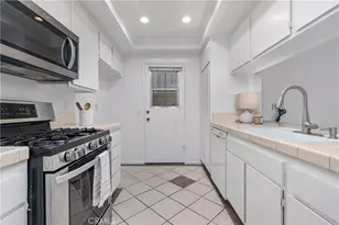 7608 E Woodsboro Ave, Anaheim Hills, CA 92807 - Photo 12
