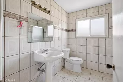 2114 Orange Avenue, Santa Ana, CA 92707 - Photo 16