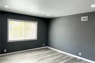 940 E 3rd, Long Beach, CA 90802 - Photo 2