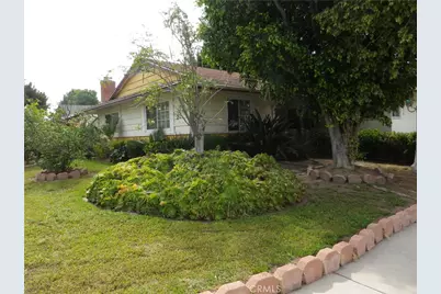 9916 Whitaker Avenue, North Hills, CA 91343 - Photo 2