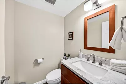 802 W Glenwood, Fullerton, CA 92832 - Photo 10