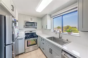 301 W Gladstone St, Azusa, CA 91702 - Photo 8