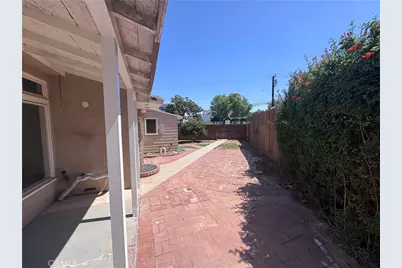 54 La Linda Drive, Long Beach, CA 90807 - Photo 24