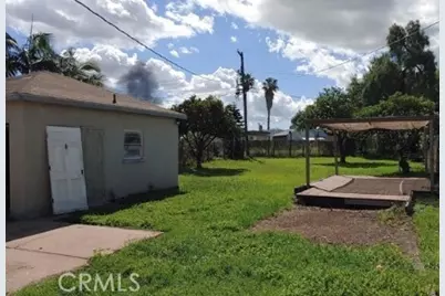 852 W 112th, Los Angeles, CA 90044 - Photo 2