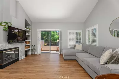 1089 S Daybreak Court, Anaheim Hills, CA 92808 - Photo 4