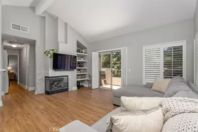 1089 S Daybreak Court, Anaheim Hills, CA 92808 - Photo 8