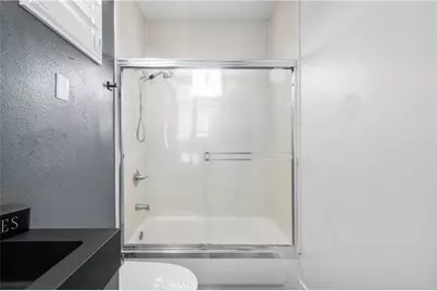 9882 Broadway, Anaheim, CA 92804 - Photo 22