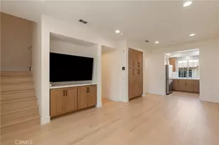 33 Silverado, Irvine, CA 92618 - Photo 2