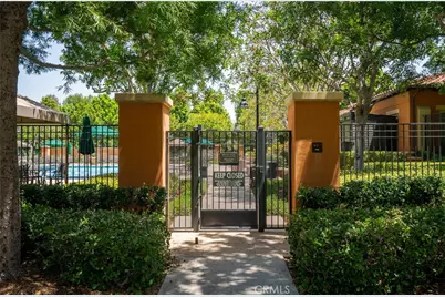 33 Silverado, Irvine, CA 92618 - Photo 30
