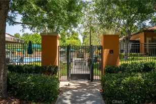 33 Silverado, Irvine, CA 92618 - Photo 20