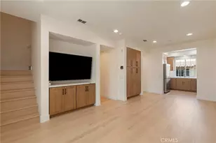 33 Silverado, Irvine, CA 92618 - Photo 4