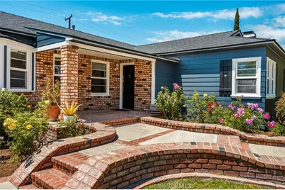 1112 N Lowell, Santa Ana, CA 92703 - Photo 2