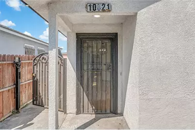 10621 Kalmia, Los Angeles, CA 90002 - Photo 4
