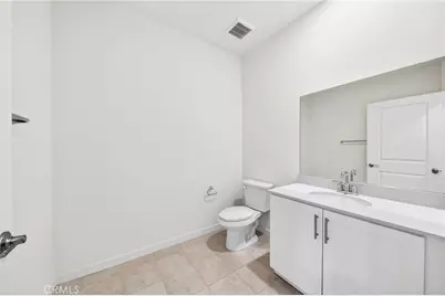 2961 W Lincoln #6, Anaheim, CA 92801 - Photo 10