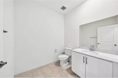 2961 W Lincoln #6, Anaheim, CA 92801 - Photo 10