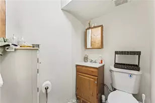 2424 W, Los Angeles, CA 90016 - Photo 12