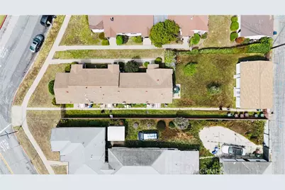 10846 S Manhattan, Los Angeles, CA 90047 - Photo 4