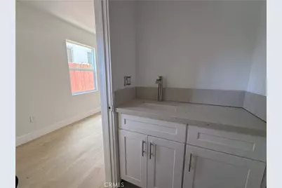 645 W 97th, Los Angeles, CA 90044 - Photo 4