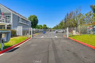 6028 Bixby Village Dr, Long Beach, CA 90803 - Photo 4