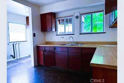 9432 S Hobart Boulevard, Los Angeles, CA 90047 - Photo 8