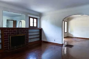 9432 S Hobart Blvd, Los Angeles, CA 90047 - Photo 2