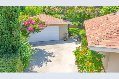 14537 Gandesa, La Mirada, CA 90638 - Photo 6