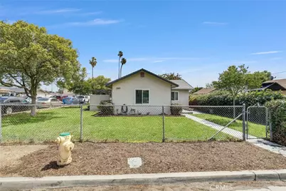 4997 Hollyhock, Riverside, CA 92505 - Photo 2