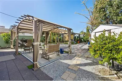 421 E 219th, Carson, CA 90745 - Photo 8