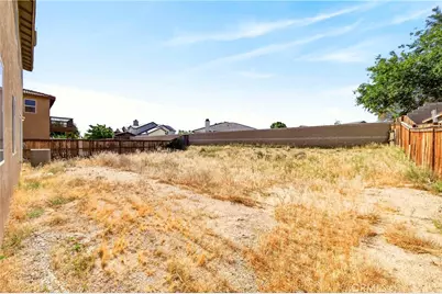 13889 Misty, Victorville, CA 92392 - Photo 50