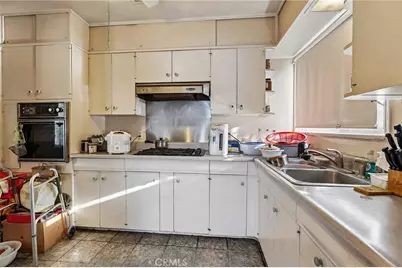 2209 Queensberry, Pasadena, CA 91104 - Photo 14