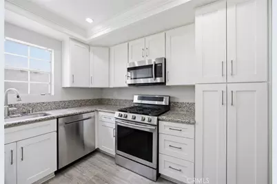 8927 Cedros Avenue #8, Panorama City, CA 91402 - Photo 6