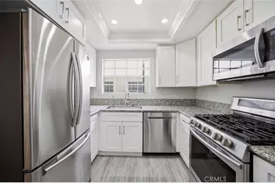 8927 Cedros Avenue #8, Panorama City, CA 91402 - Photo 10