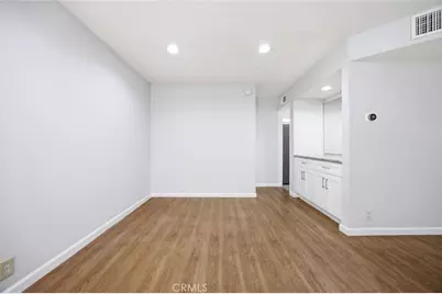 8927 Cedros Avenue #8, Panorama City, CA 91402 - Photo 4