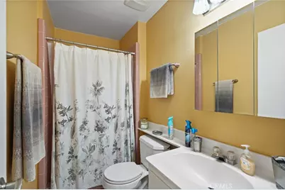 18601 Collins #D30, Tarzana, CA 91356 - Photo 16
