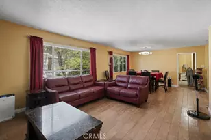 18601 Collins, Tarzana, CA 91356 - Photo 4