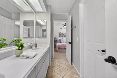 1055 S Highridge Court, Anaheim Hills, CA 92808 - Photo 32
