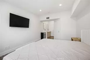 15455 Sherman Way, Van Nuys, CA 91406 - Photo 12
