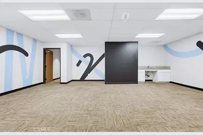 129 W 5th Street, Long Beach, CA 90802 - Photo 14