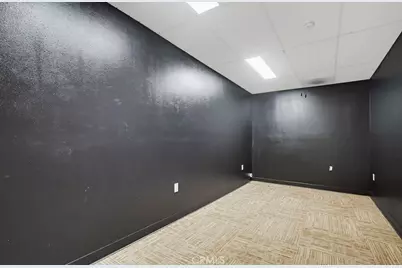 129 W 5th Street, Long Beach, CA 90802 - Photo 12