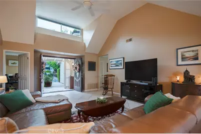 6003 E Yorktown Circle, Orange, CA 92869 - Photo 4