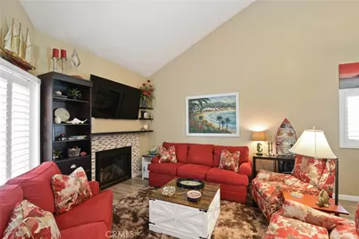 2000 Pacific Coast Hwy #308, Huntington Beach, CA 92648 - Photo 16