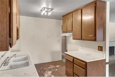 17574 Vandenberg #11, Tustin, CA 92780 - Photo 16