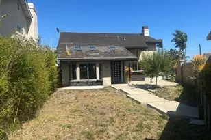 75 Adams Ave, Huntington Beach, CA 92648 - Photo 2