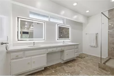 651 Edith, Long Beach, CA 90807 - Photo 32