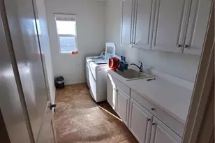 10926 Playa Del Sol, Riverside, CA 92503 - Photo 14