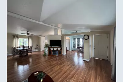 50 Cypress, Anaheim, CA 92801 - Photo 6